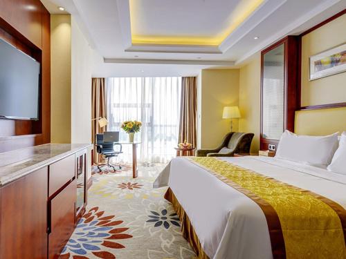 vienna hotel nanchang county chengbi lake
