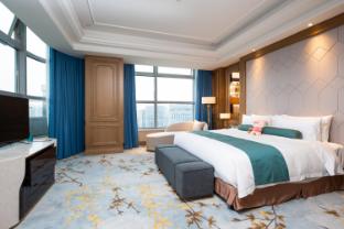 wuhu suning universal hotel