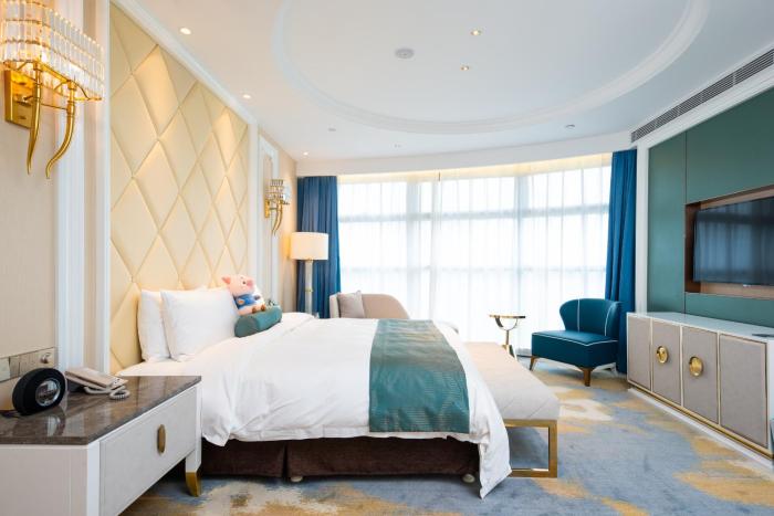 wuhu suning universal hotel