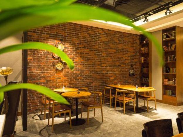 james joyce coffetel xishuangbanna poshui square manjinglan ancient city