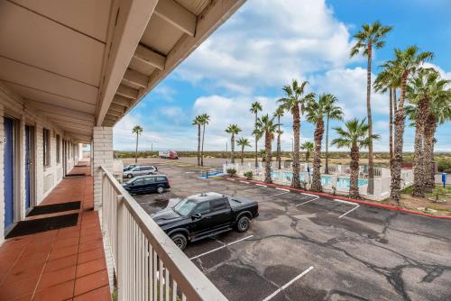 motel 6 eloy az casa grande