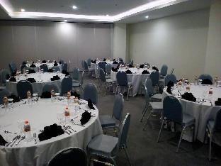 kyriad m hotel sorong