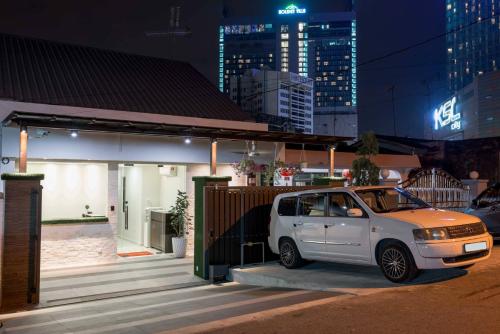 g3 house