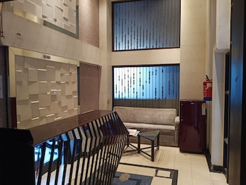 treebo trend indiana classic lalkothi