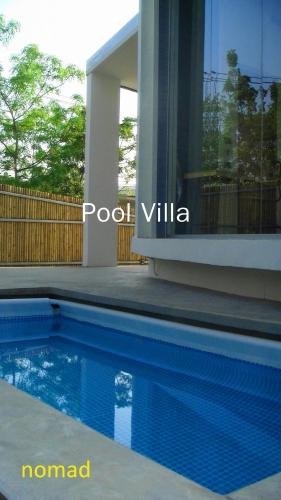 nomad resort adult only