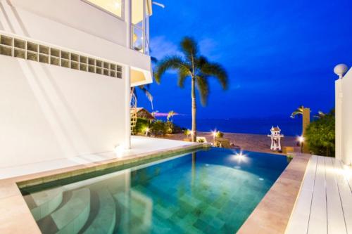 b1 luxury beachfront apartments