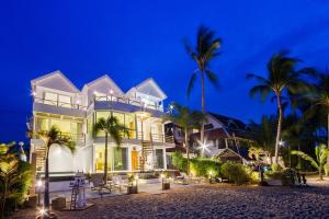 b1 luxury beachfront apartments