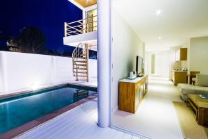 b1 luxury beachfront apartments