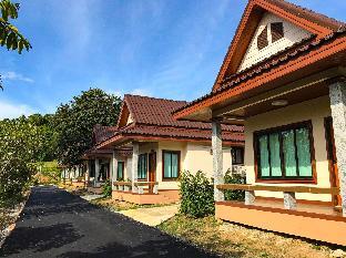 baansuantip resort sattahip