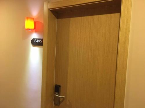 7days premium shenzhen dalang commercial center branch