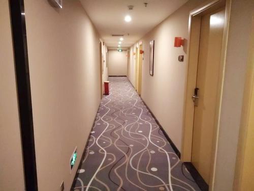 7Days Premium Shenzhen Songgang Yanchuan Branch,Foshan>>Dongguan,2 star
