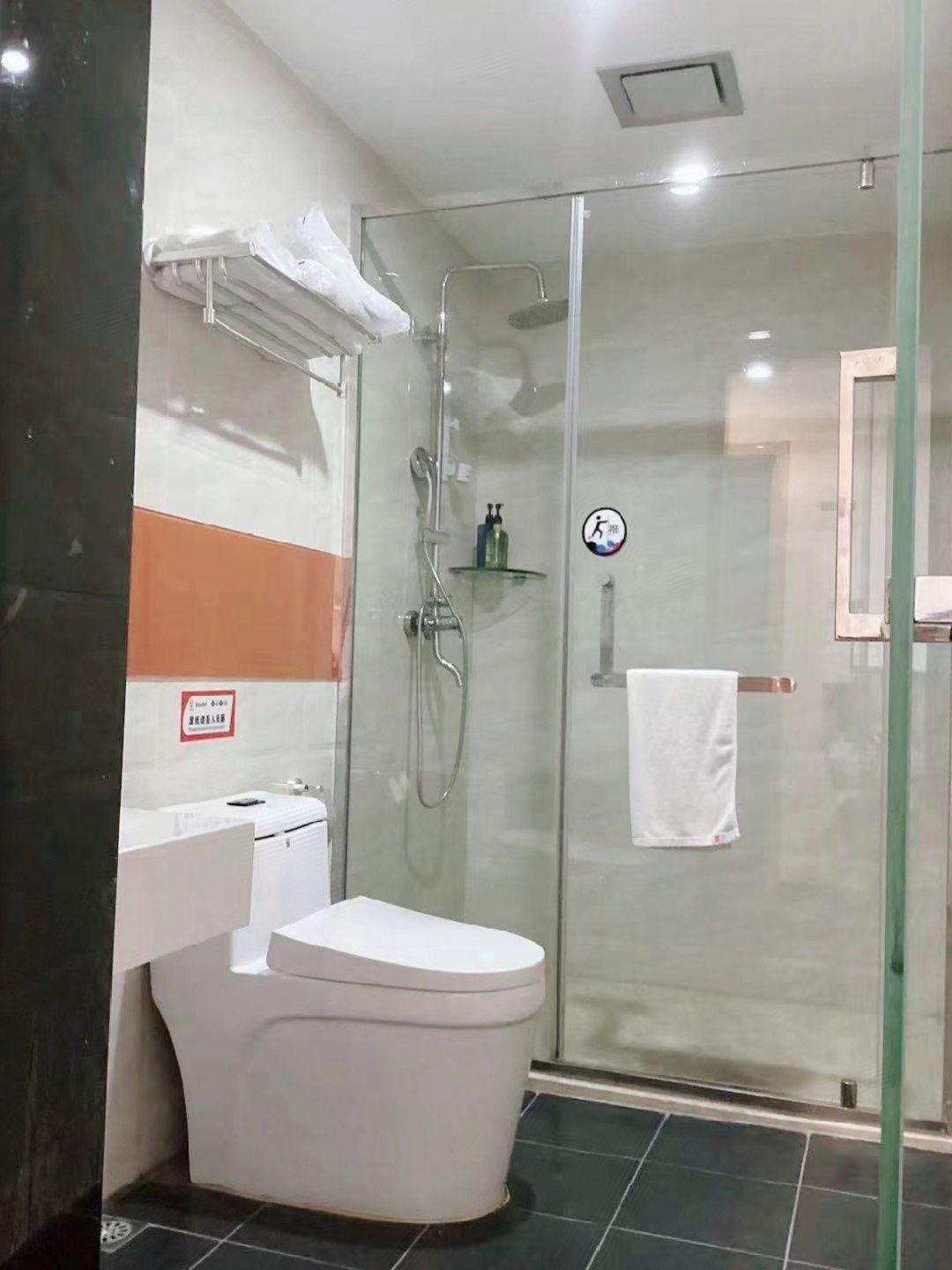 7days premium chongqing tongliang square