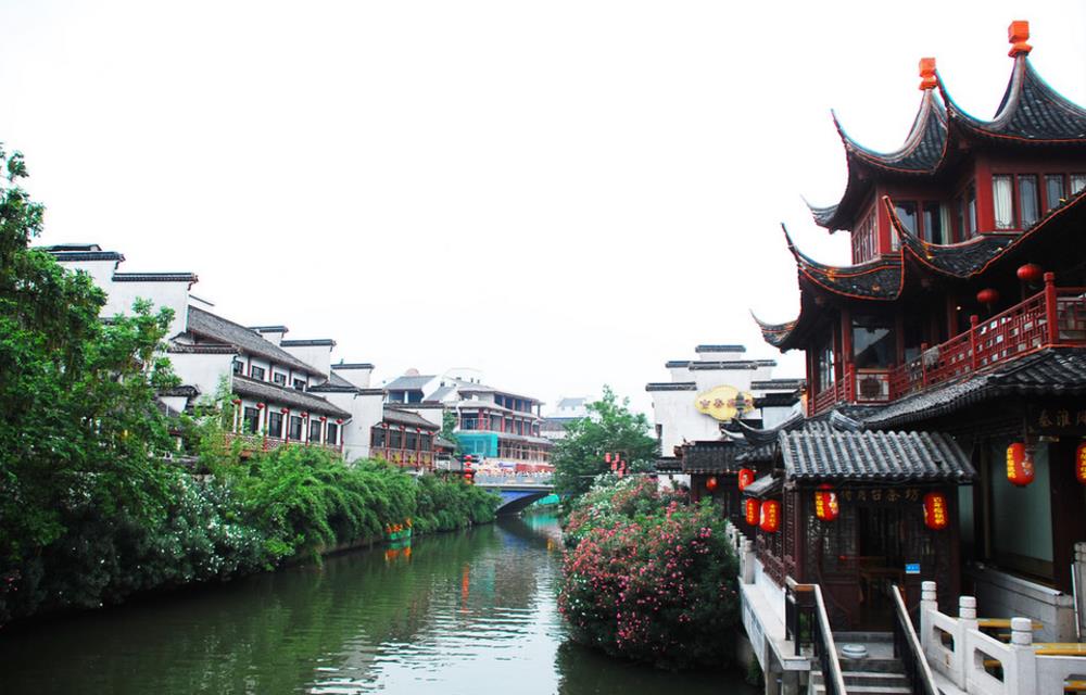 7 days inn nanjing gulou yunnan road metro station