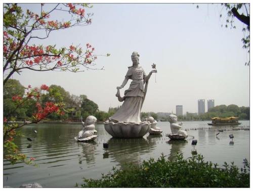 7 days inn nanjing gulou yunnan road metro station
