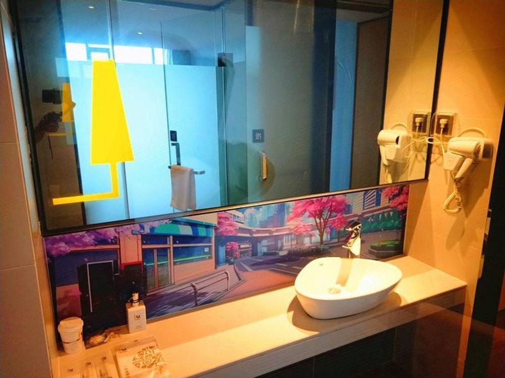 iu hotel suzhou dusu lake moon bay subway station