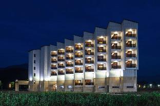 cozycove boutique hotel