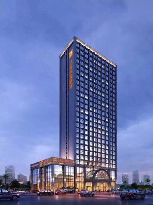 7 days premium yichang east railway station