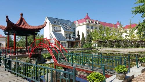 7 days premium beidaihe geziwo park