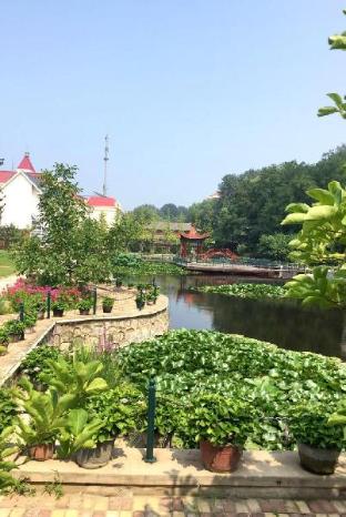 7 days premium beidaihe geziwo park