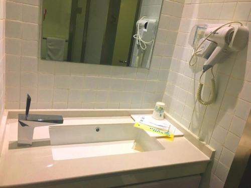 7 days inn xingtai qinghe taishan road