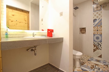 reddoorz near pojok beteng prawirotaman