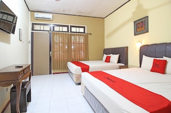 reddoorz near pojok beteng prawirotaman