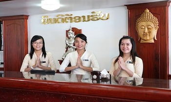 vansana riverside hotel