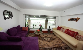 vansana riverside hotel