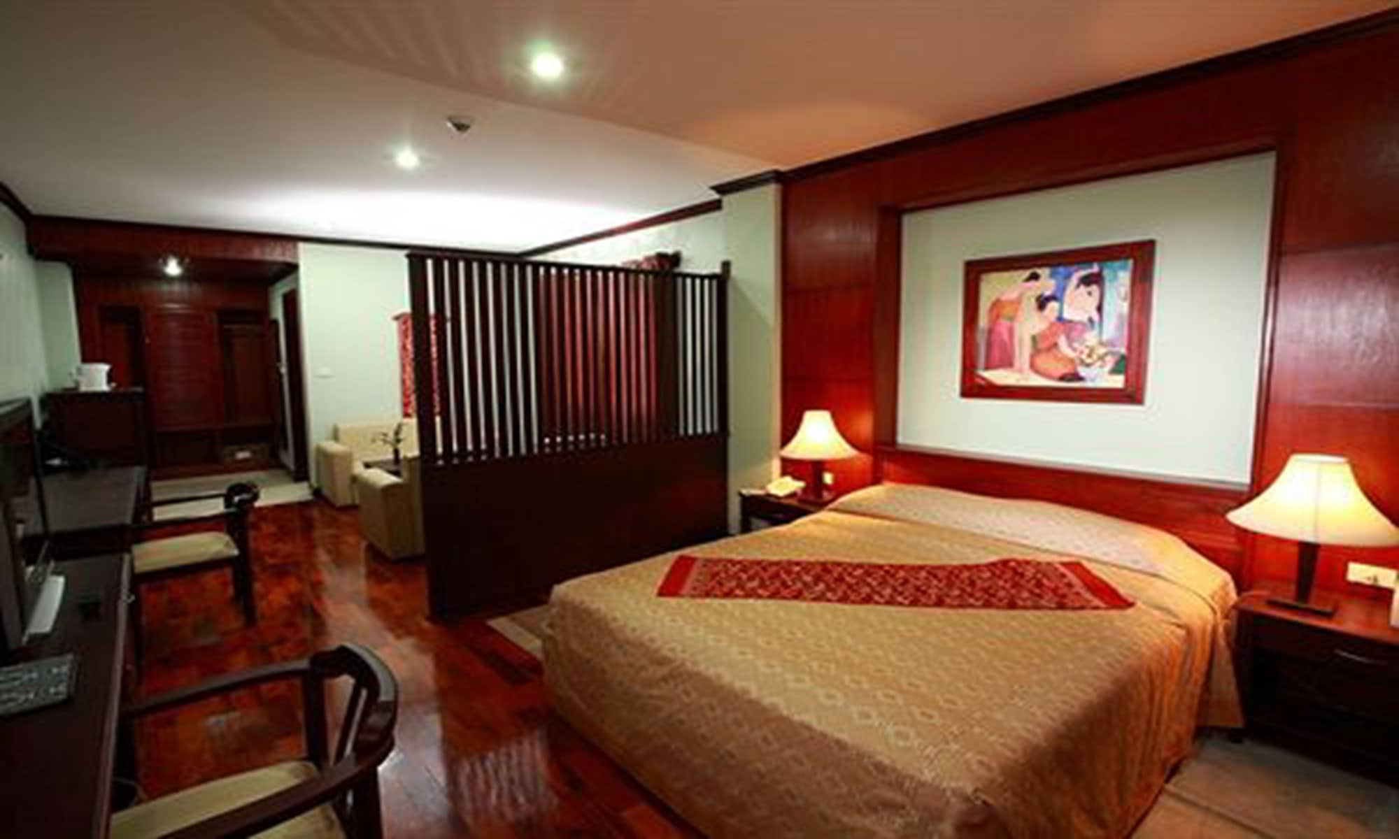 vansana riverside hotel