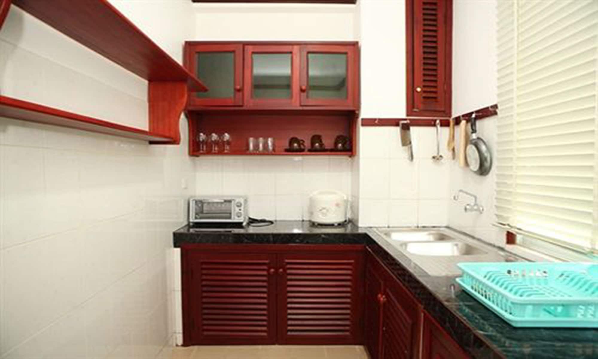 vansana riverside hotel