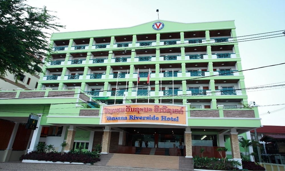 vansana riverside hotel