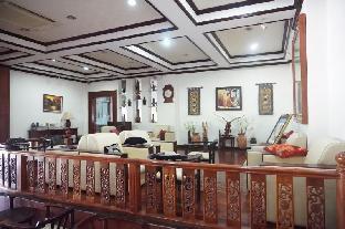 vansana riverside hotel