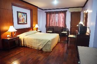 vansana riverside hotel