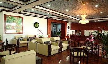 vansana riverside hotel