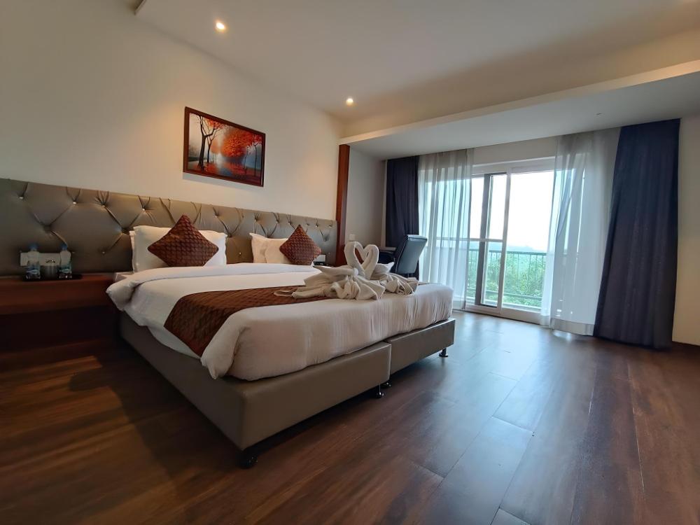 tulip arena hotel club event by sgl