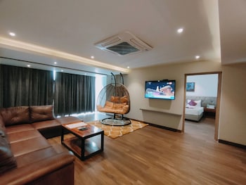 tulip arena hotel club event by sgl