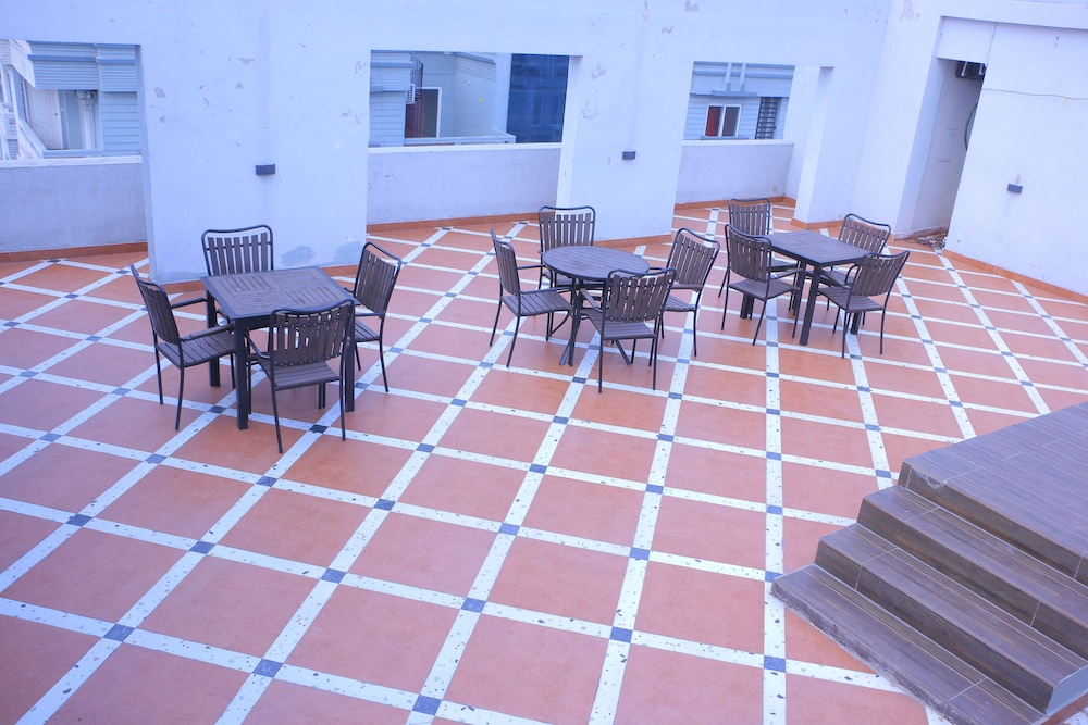 tulip arena hotel club event by sgl