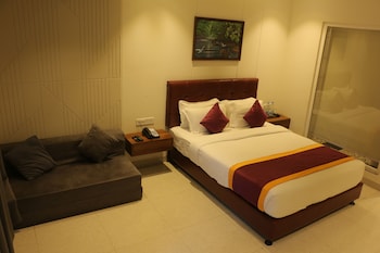 tulip arena hotel club event by sgl