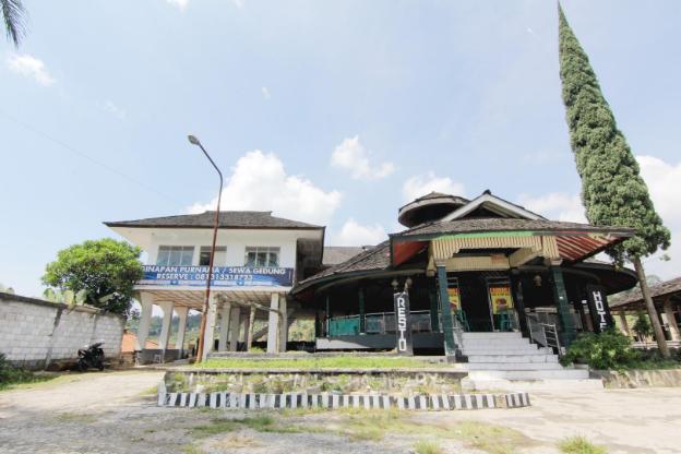 villa penginapan purnama