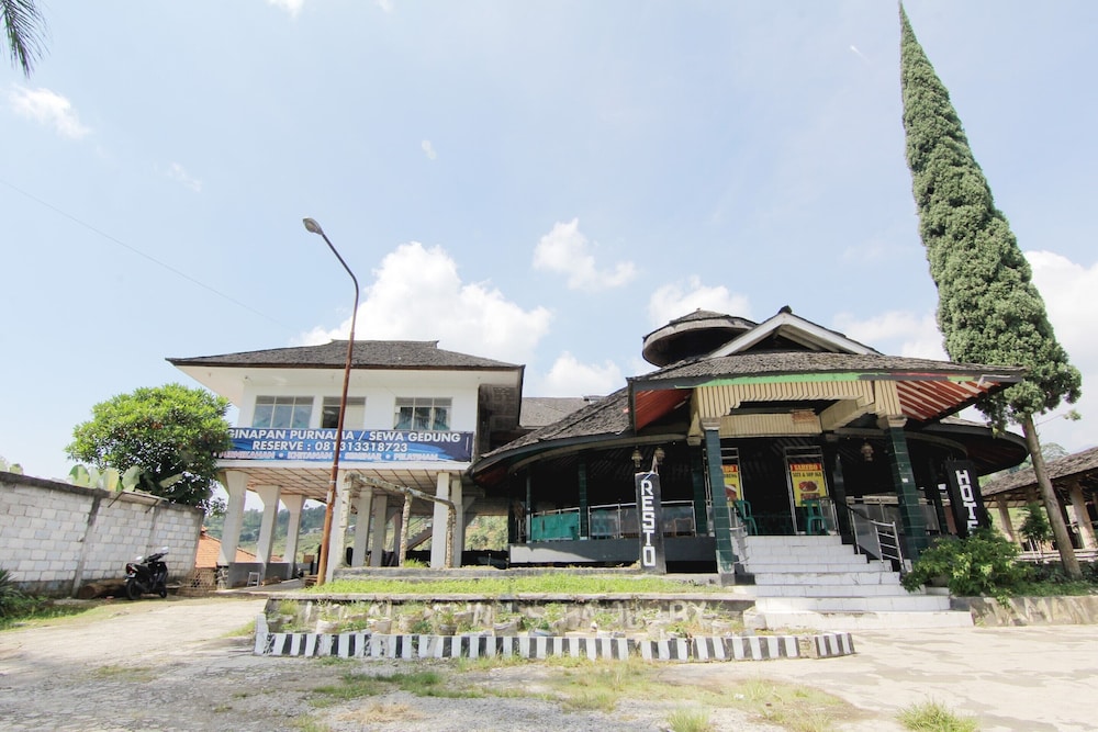 villa penginapan purnama