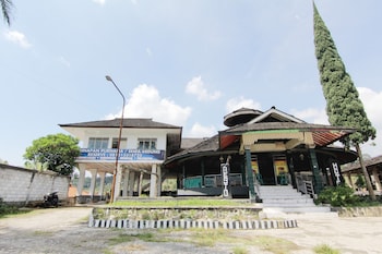 villa penginapan purnama
