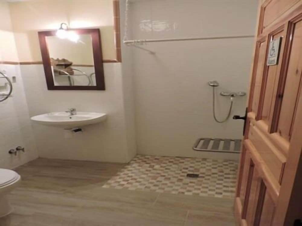 casa rural los parrales