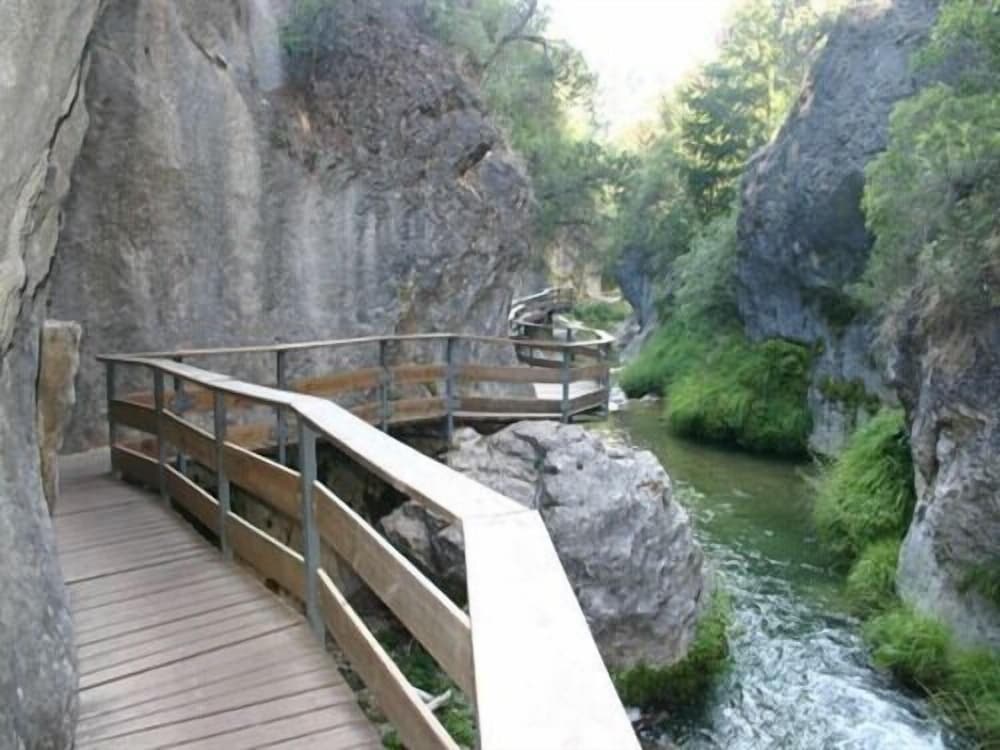 casa rural los parrales