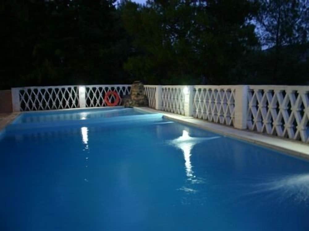 casa rural los parrales