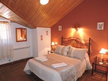 casa rural los parrales