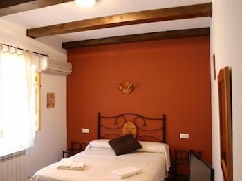 casa rural los parrales