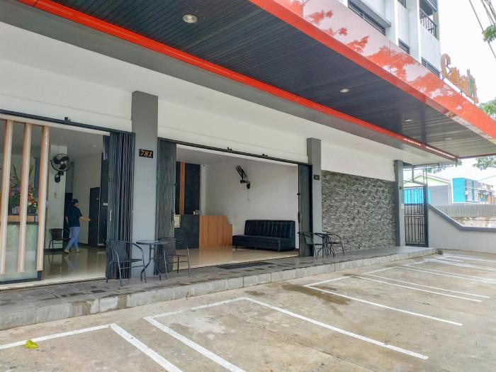 cattail guest house pontianak