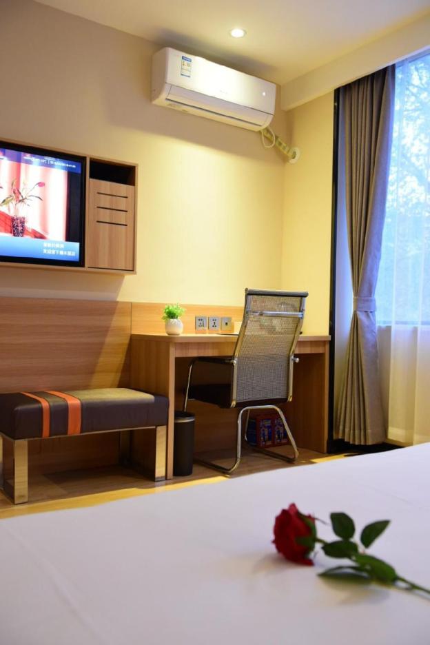 7 days premium shanghai market jinghua road