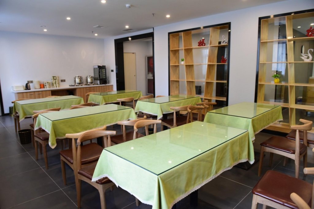 7 days premium shanghai market jinghua road
