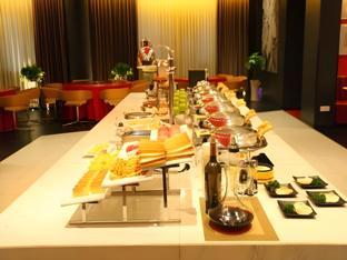 jinjiang inn select wuxi donglin square metro station